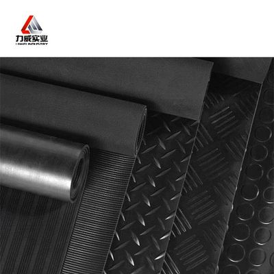 NBR / SBR / NR / EPDM / Silikon / FKM vb. özelleştirilebilir kauçuk levhası Uzunluğu 1-50m